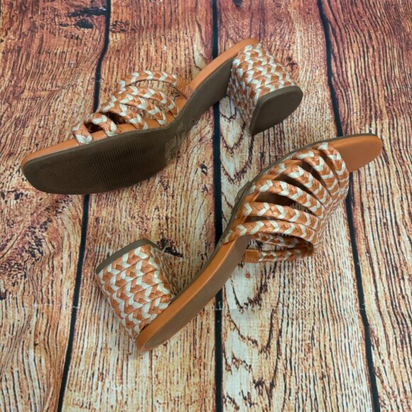 Universal Thread Rachel‎ Sandal - Size 8 - Picture 3 of 7